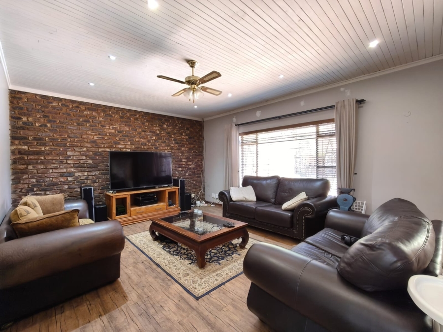 3 Bedroom Property for Sale in Potchefstroom North West